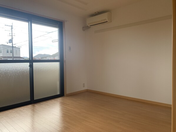 フルハウスA棟の物件内観写真